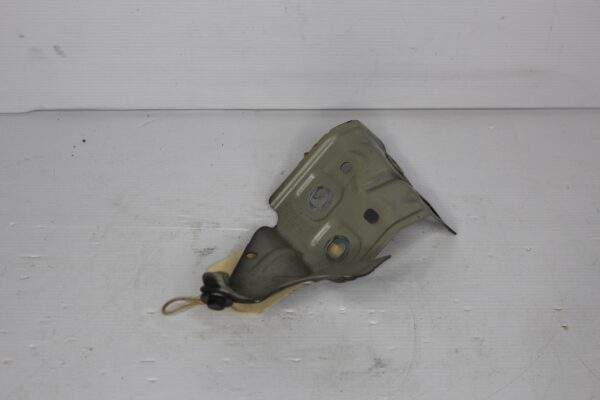 Mercedes Benz W177 A Class Front Right Guard Fender Bracket A1778810200