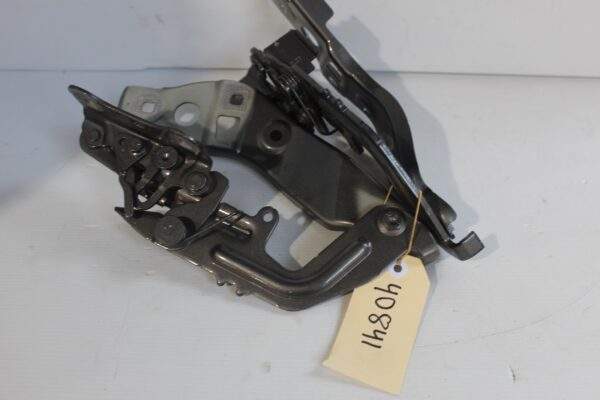 Mercedes Benz W177 A Class Bonnet Hood Hinge Pair A1778801100, A1778801200