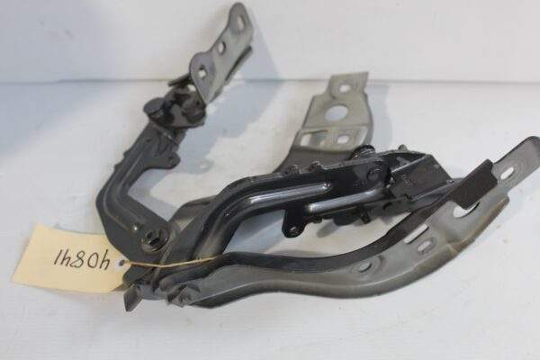 Mercedes Benz W177 A Class Bonnet Hood Hinge Pair A1778801100, A1778801200