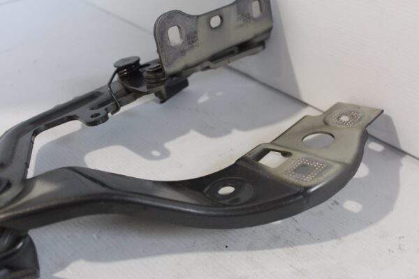 Mercedes Benz W177 A Class Bonnet Hood Hinge Pair A1778801100, A1778801200