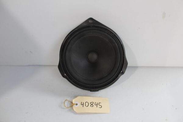 Mercedes Benz W204 C63 AMG Front Right Door Speaker A2048205502