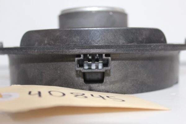 Mercedes Benz W204 C63 AMG Front Right Door Speaker A2048205502