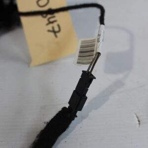 Mercedes Benz W212 E63 USB Port Hub A1728200515 - Image 2