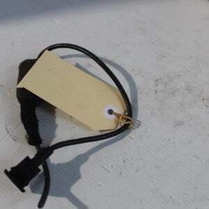 Mercedes Benz W212 E63 USB Port Hub A1728200515 - Image 3