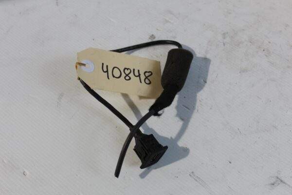 Mercedes Benz W212 E63 USB Port Hub A1728200515