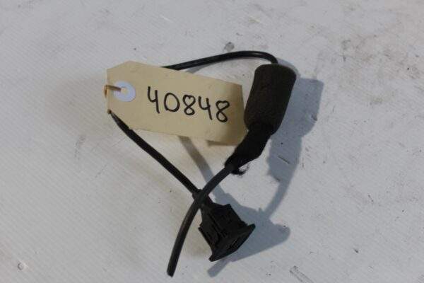 Mercedes Benz W212 E63 USB Port Hub A1728200515