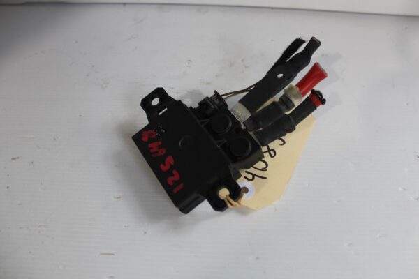 Mercedes Benz Battery Module Backup Relay A0009822023