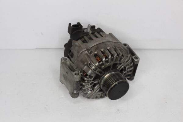 Mercedes Benz W205 C43 AMG M276 Alternator A0009068706