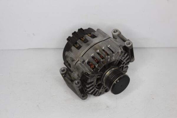 Mercedes Benz W205 C43 AMG M276 Alternator A0009068706