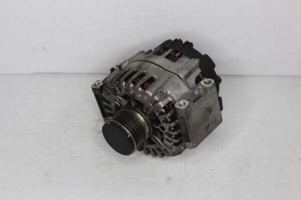 Mercedes Benz W205 C43 AMG M276 Alternator A0009068706
