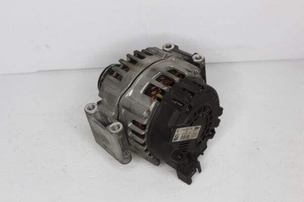 Mercedes Benz W205 C43 AMG M276 Alternator A0009068706