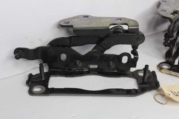 Mercedes Benz W204 W212 C63 E63 Bonnet Hood Hinge Pair A2048800228, A2048800128