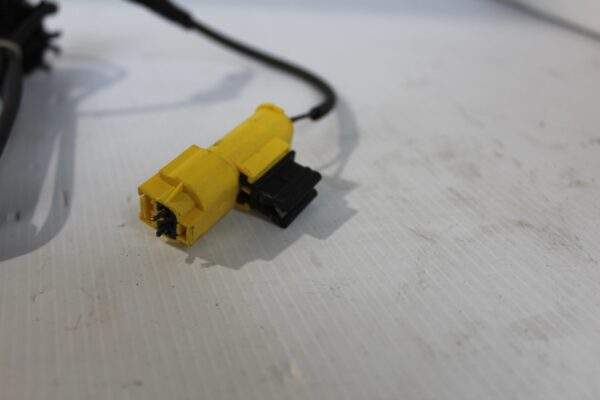 Mercedes Benz W117 CLA Class Bonnet Hood SRS Popper Actuator A1179061000