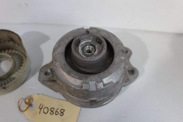 Mercedes Benz C43 AMG Front Left Engine Mount Support A2132402100