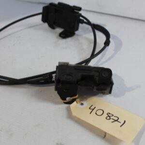 Mercedes Benz W204 W212 C63 E63 Bonnet Lock Latch A2048800260 - Image 2