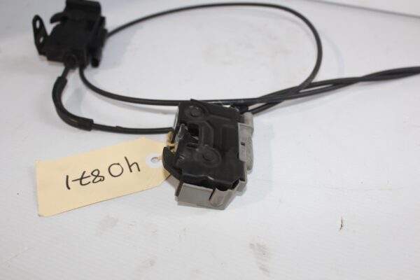 Mercedes Benz W204 W212 C63 E63 Bonnet Lock Latch A2048800260