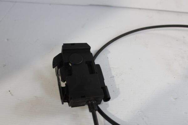 Mercedes Benz W204 W212 C63 E63 Bonnet Lock Latch A2048800260