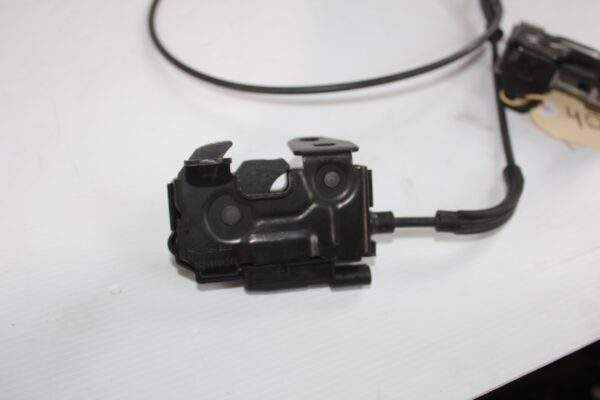 Mercedes Benz W204 W212 C63 E63 Bonnet Lock Latch A2048800260