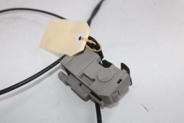 Mercedes Benz W204 W212 C63 E63 Bonnet Lock Latch A2048800260