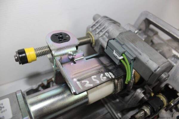 Mercedes Benz W212 E63 Steering Column Assembly Complete A2124604816