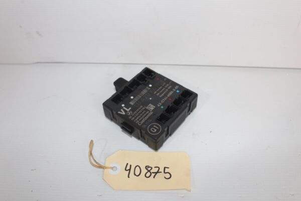 Mercedes Benz W204 W212 C63 E63 Door Control Module A2129009128