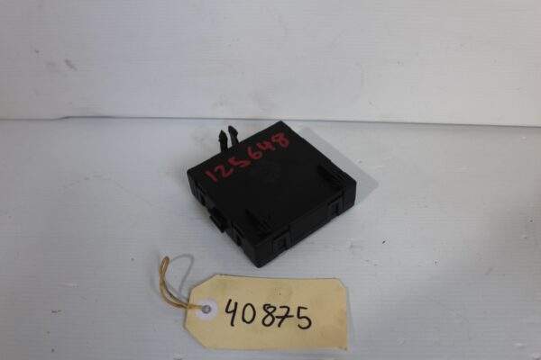 Mercedes Benz W204 W212 C63 E63 Door Control Module A2129009128