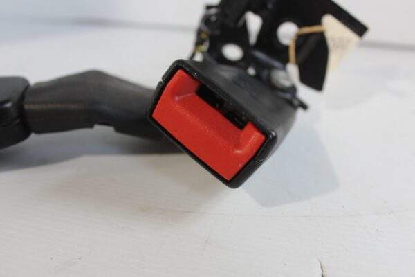 Mercedes Benz W212 E63 Rear Right and Centre Seat Belt Buckle Stalk A2128600469