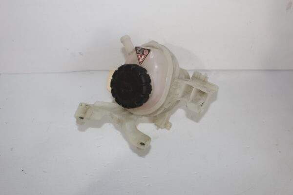 Mercedes Benz W212 E63 Coolant Expansion Tank A2045000649, A2045000949
