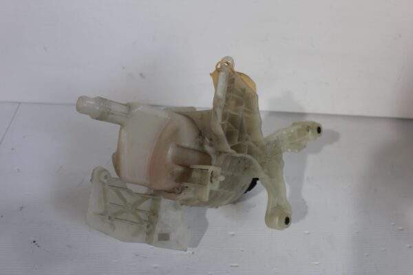 Mercedes Benz W212 E63 Coolant Expansion Tank A2045000649, A2045000949