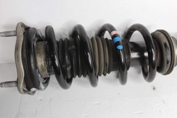 Mercedes Benz W205 C43 AMG Front Right Strut Shock A2053205900, A2053208602