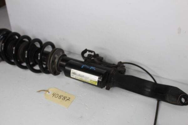 Mercedes Benz W205 C43 AMG Front Right Strut Shock A2053205900, A2053208602