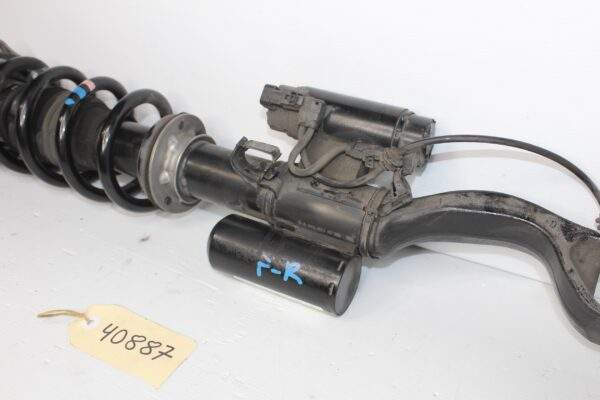 Mercedes Benz W205 C43 AMG Front Right Strut Shock A2053205900, A2053208602