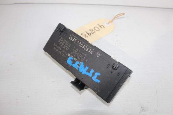 Mercedes Benz W205 C Class Boot Closing Control Unit A2229006008