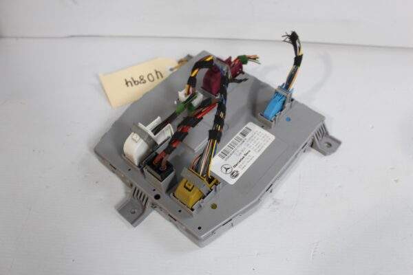 Mercedes Benz W205 C43 Front Signal Acquisition Module SAM A2059006330