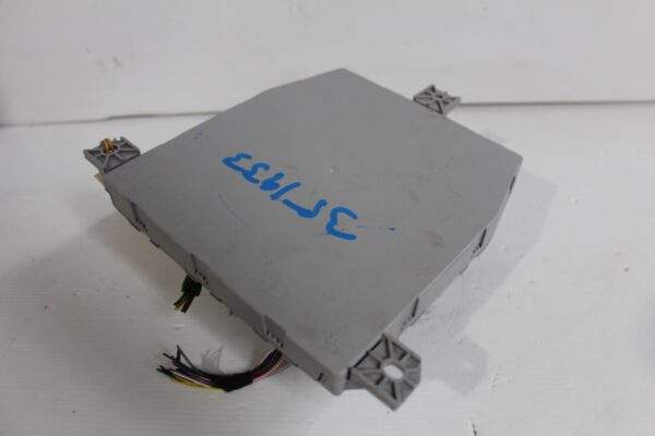 Mercedes Benz W205 C43 Front Signal Acquisition Module SAM A2059006330