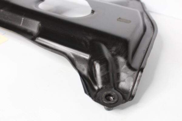 Mercedes Benz W212 E63 Front Lower Mounting Support Stiffening Plate A2126280411