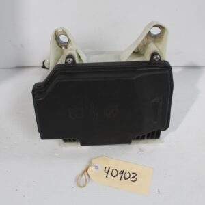 Mercedes Benz W205 C43 Front Fuse Box A2059981301, A2229063202 - Image 2