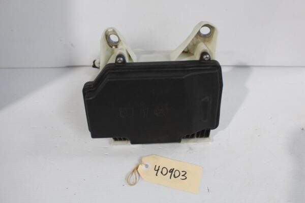 Mercedes Benz W205 C43 Front Fuse Box A2059981301, A2229063202