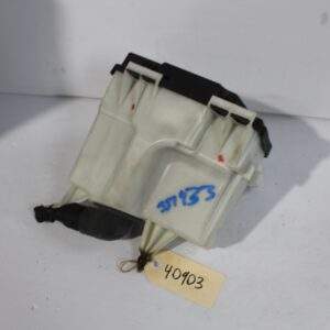 Mercedes Benz W205 C43 Front Fuse Box A2059981301, A2229063202 - Image 4