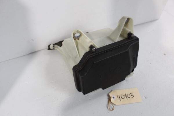 Mercedes Benz W205 C43 Front Fuse Box A2059981301, A2229063202