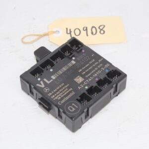 Mercedes Benz W117 CLA Door Control Unit A1669004102 - Image 2