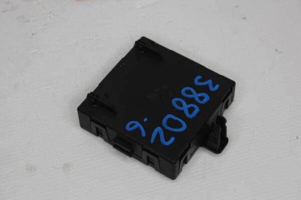 Mercedes Benz W117 CLA Door Control Unit A1669004102