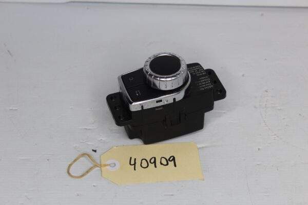 Mercedes Benz W176 W117 A CLA Class Multimedia Radio Control Switch A2469001309