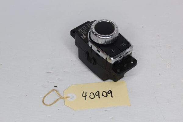 Mercedes Benz W176 W117 A CLA Class Multimedia Radio Control Switch A2469001309