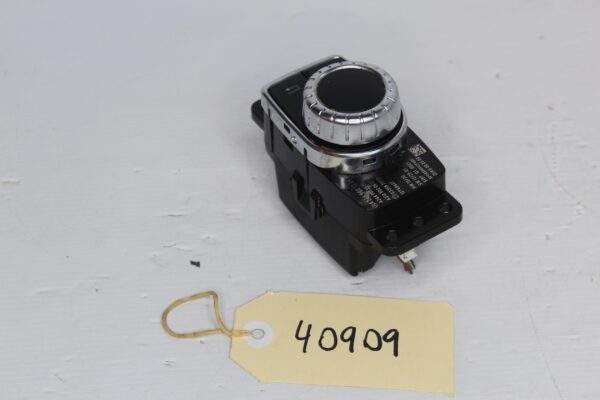 Mercedes Benz W176 W117 A CLA Class Multimedia Radio Control Switch A2469001309