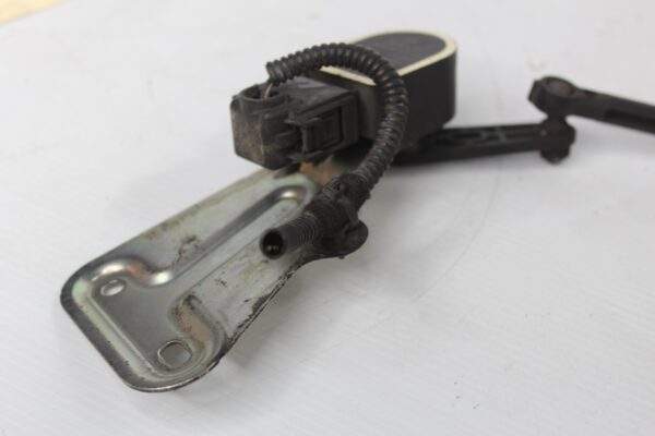 Mercedes Benz W212 E63 AMG Height Level Sensor A0045429918, A2123201043
