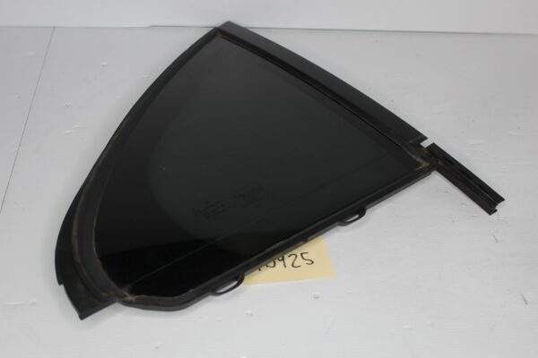 Mercedes Benz W205 C Class Rear Right Door Quarter Window Glass A2057306200
