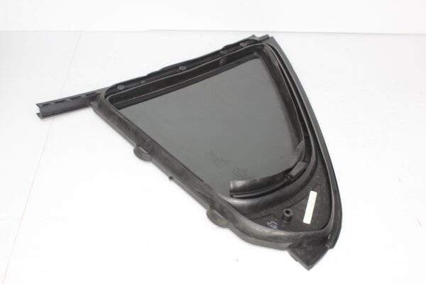 Mercedes Benz W205 C Class Rear Right Door Quarter Window Glass A2057306200