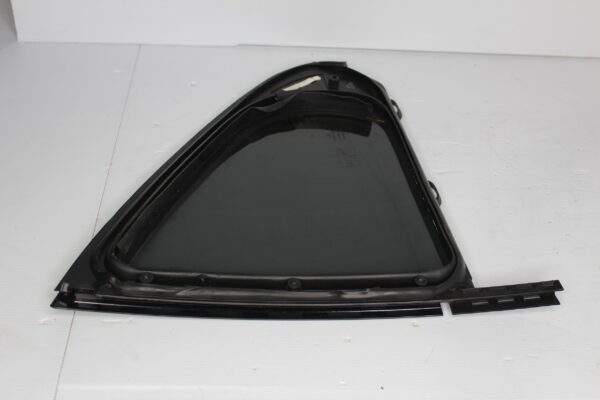 Mercedes Benz W205 C Class Rear Right Door Quarter Window Glass A2057306200