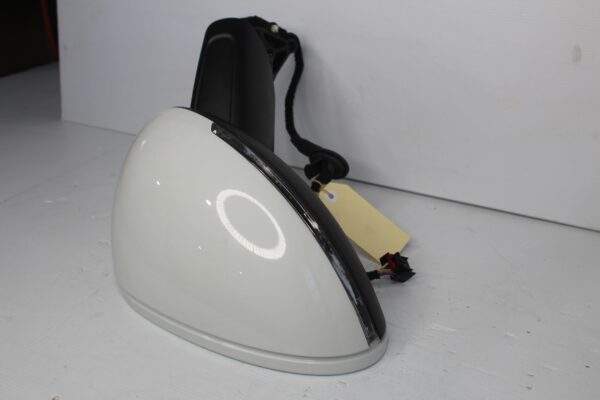 Porsche Macan 95B Right Drivers Side Mirror Electric Fold 95B857508C